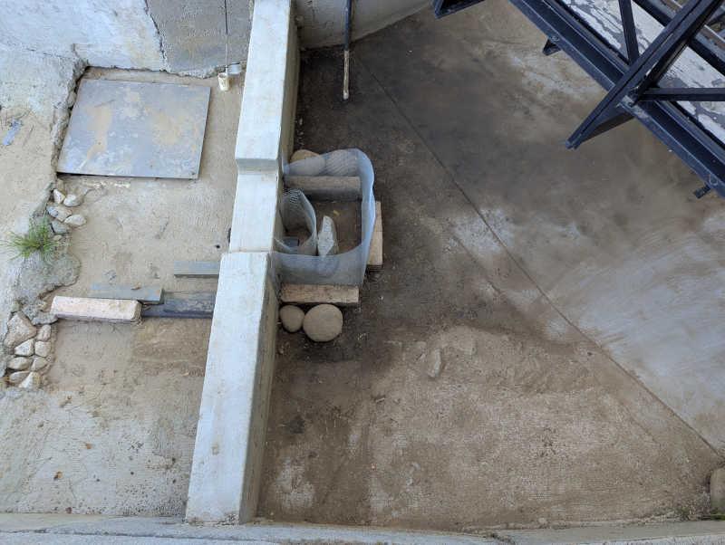 Reservoir wall after