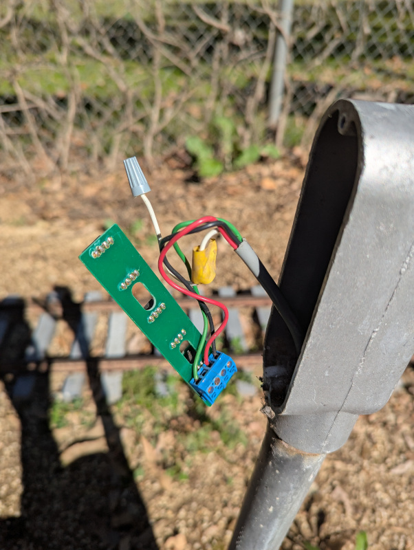 Signal head SB wires